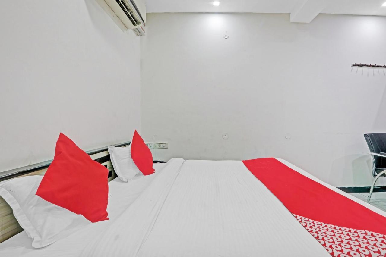 Oyo 27695 Hotel Relation Kánpur Kültér fotó